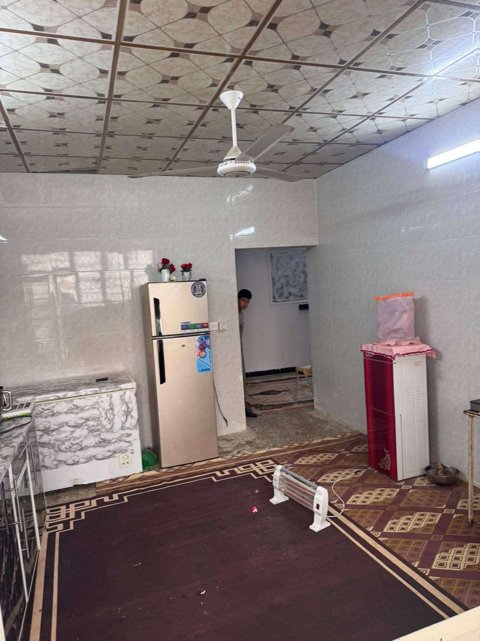 دار للبيع حي جبيريه الأولى قرب مطعم عقيق طابقين ٤غرف وصاله ومطبخ ستقبال كراج صحيات المساحه ٢٦٠م ركن على ساحه البيت محدث تحديث درجة أولى الاستفسار اتصل ***********
