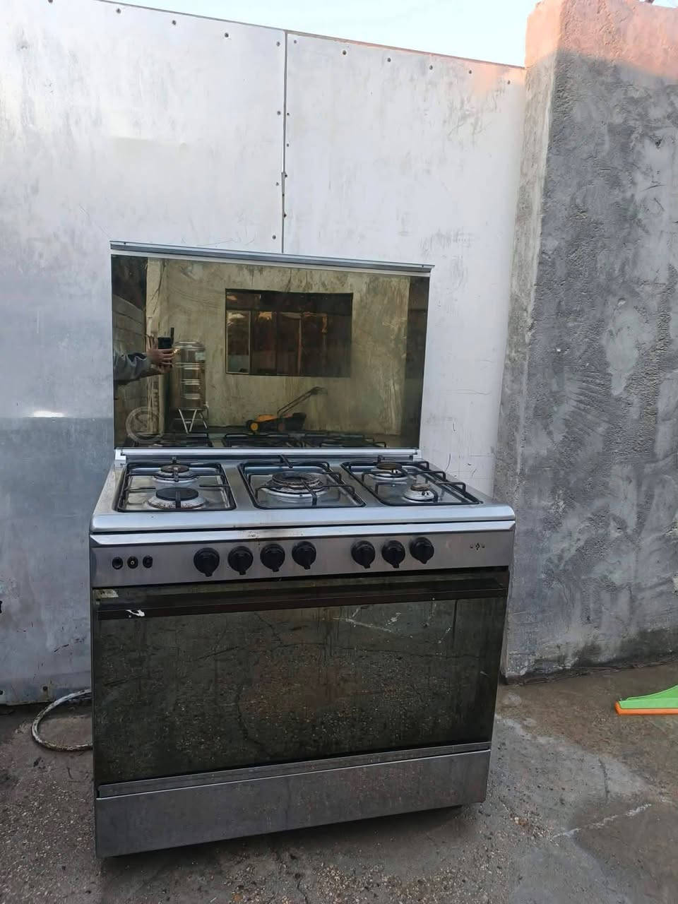 طباخ فريش مصري شغال كله ع الفحص السعر140 المسيب منطقة اولاد مسلم ***********
