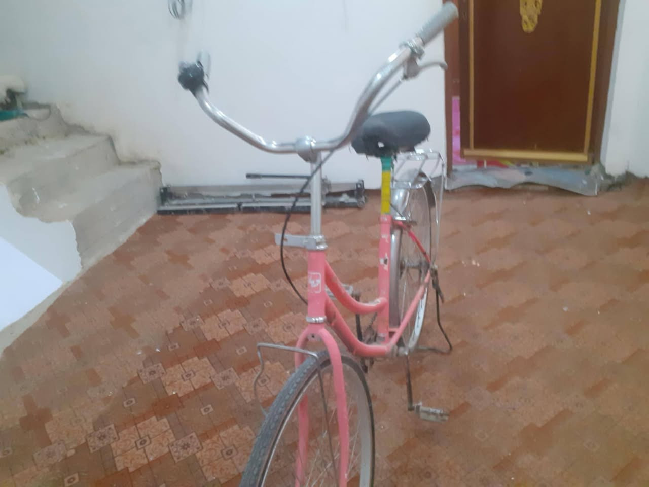 السلام عليكم باسكل اللبيع بناتي 
حجم 26 سعره 35


**إذا كنت صاحب هذا الإعلان وتريد حذفه لأي سبب، رجاءا أرسل رسالة إلى الدعم الفني**