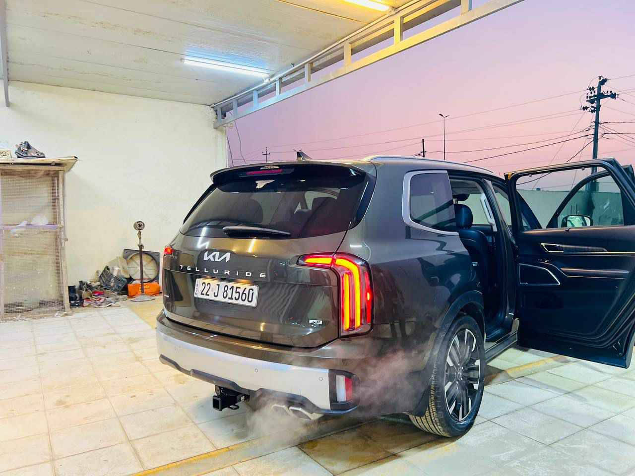 السلام عليكم 
كيا تيلورايد موديل ٢٣ وارد امريكي السياره كلين اعلى فئة sx prestige x pro
السياره بيها ٦ كاميرات داته شو كل الكشنات تدفئة تبريد رادارات قياده ذاتيه ماكو مواصفات مابيها ماشية 48 الف كيلومتر وليس ميل 
السياره صارت بيها طخه بهلال الجاملغ الخلفي وشويه الباب اللي جهة الصدر وانصبغت  على كدها بإسمي اني مرقمه مكاني حله المدحتيه
هاتف ***********
السعر ٣٤٠ وبيها مجال بسيط هاشمية, بابل
