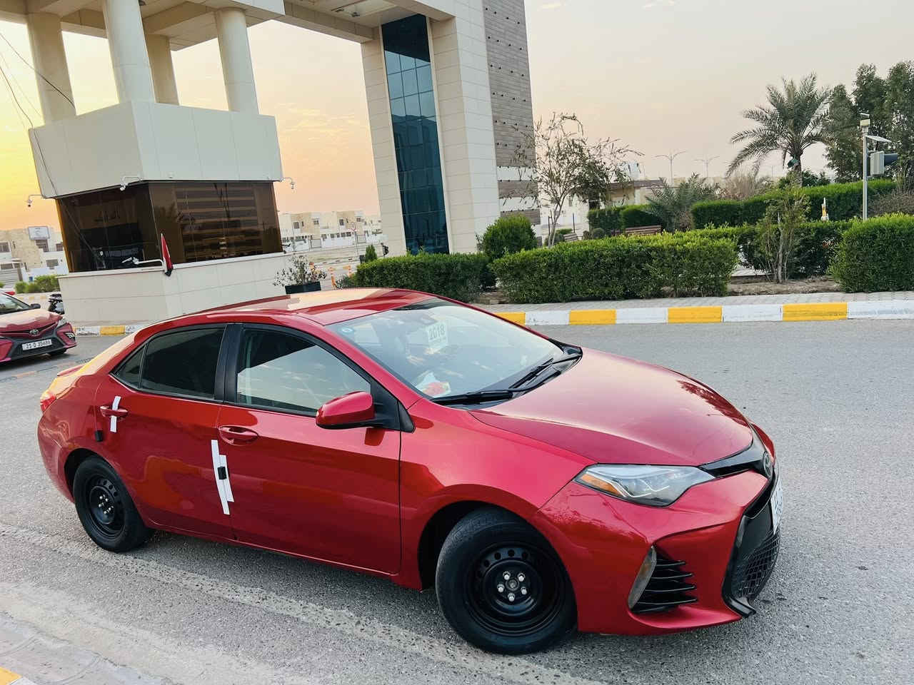 للبيع بسعر مناسب جداً 126$
اعتذر عن القسط والوعده ..
كورلا وارد امريكي موديل 2018 
🚦لون احمر (دم الغزال)
رقم بغداد دولي الجديد بأسمي
شرط التحويل والغرامات...

🚨الضرر نص البنيد وشبر بلجاملغ امامي والباقي كفاله ..
بدون دواخل شرط الفحص  صور الضرر بلمنشور ...

محرك 1800 بدون فتح بدون اي عيب.
كير صدر تبريد تايرات جدد كهربائيات كلها شرط..

🚦 ماشيه 150 حقيقي ..السياره جديده بمعنى الكلمه وحيل حلوه ومابيها مصرف ابدد بلعافيه ع ياخذها...
السعر 126$ وبيها مجال
مكاني صلاح الدين تكريت
***********
***********
