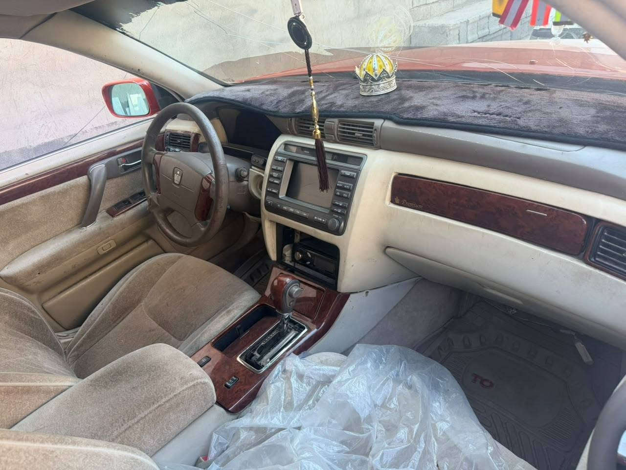 السلام عليكم سياره ملكه للبيع ادوات تخم تايرات جدد مكينه وكير كفاله جديدة عنوان بلد صلاح الدين السعر 30ورقه وبيه مجال رقم ***********

