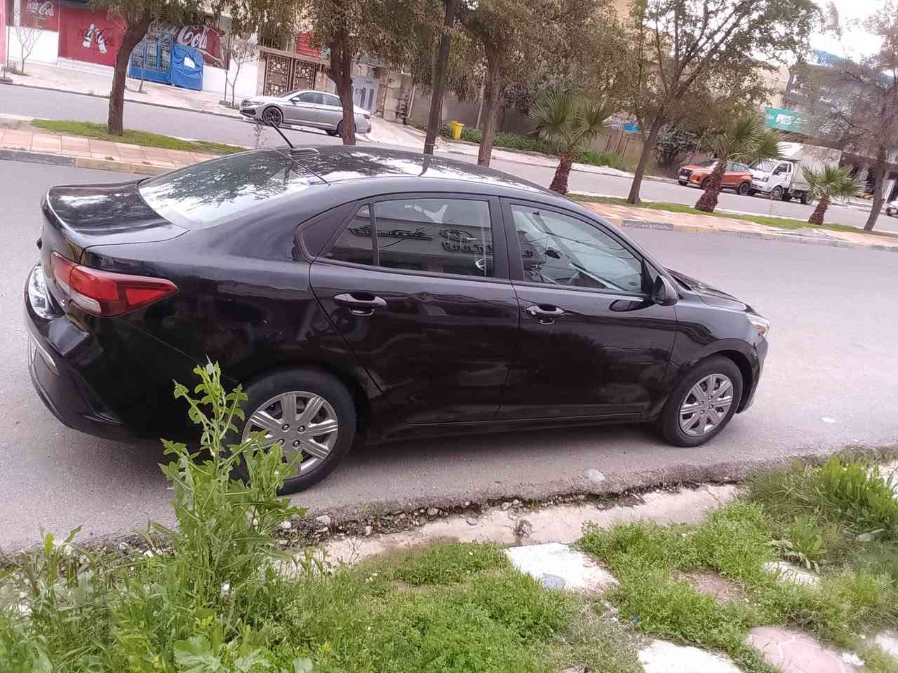 كيا ريو موديل 2023 ماشيه 24000 السياره ضرره من وره مبدل قبق صندوق ول أصلي موجود وبيه الجاملغات عل بارد ما بيه أي ضرار بل عراق شرط التحويل السعر 125 ورقه وبيه مجال  الرقم  ***********
