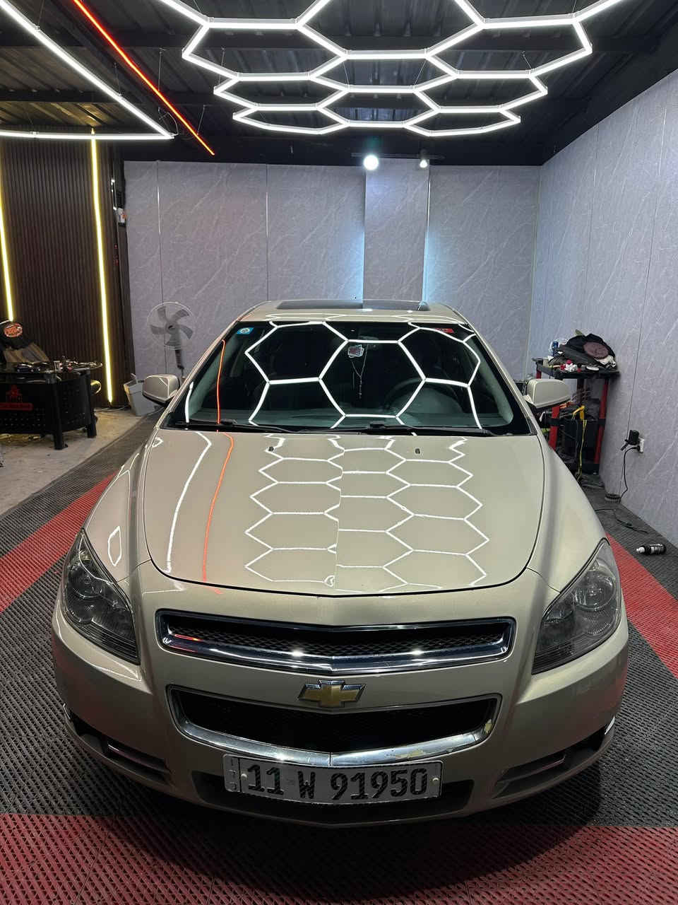 شوفرليه ماليبو 2012 LTZ
وارد امريكي 
محرك 2400 vvti 
كيرAT 
كير محرك كهربائيات شواصي لغود مكفوله 
اعلى مواصفات داخل اسود جلد تحكمات ستيرن تحكمات كشن كهرباء تدفئه تبريد كشنات فتحه تشغيل عن بعد سماعات bos
رقم الهاتف *********** 
بي واتساب
