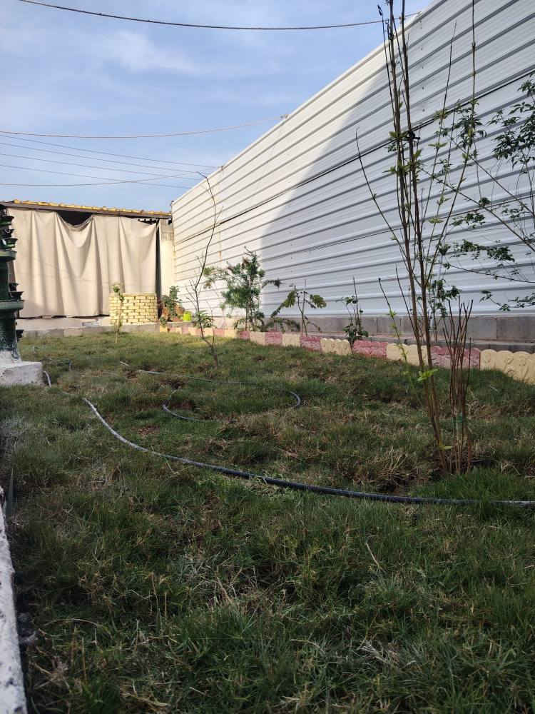 سلام عليكم خوان دار استراحه مساحه 200 متر بي قرفه ومطبخ وصحيات وكراج والباقي حديقه عنوانه بصره ابو الخصيب ابو كوصره السعر 40 وبي مجال مبايل *********** البصرة, العراق
