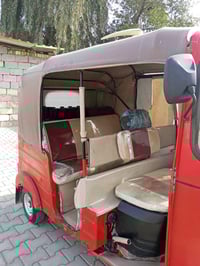 شباب تكتك 18شهر 12 تكتك مكفوله لا ضربه لا صبغ 07742860276