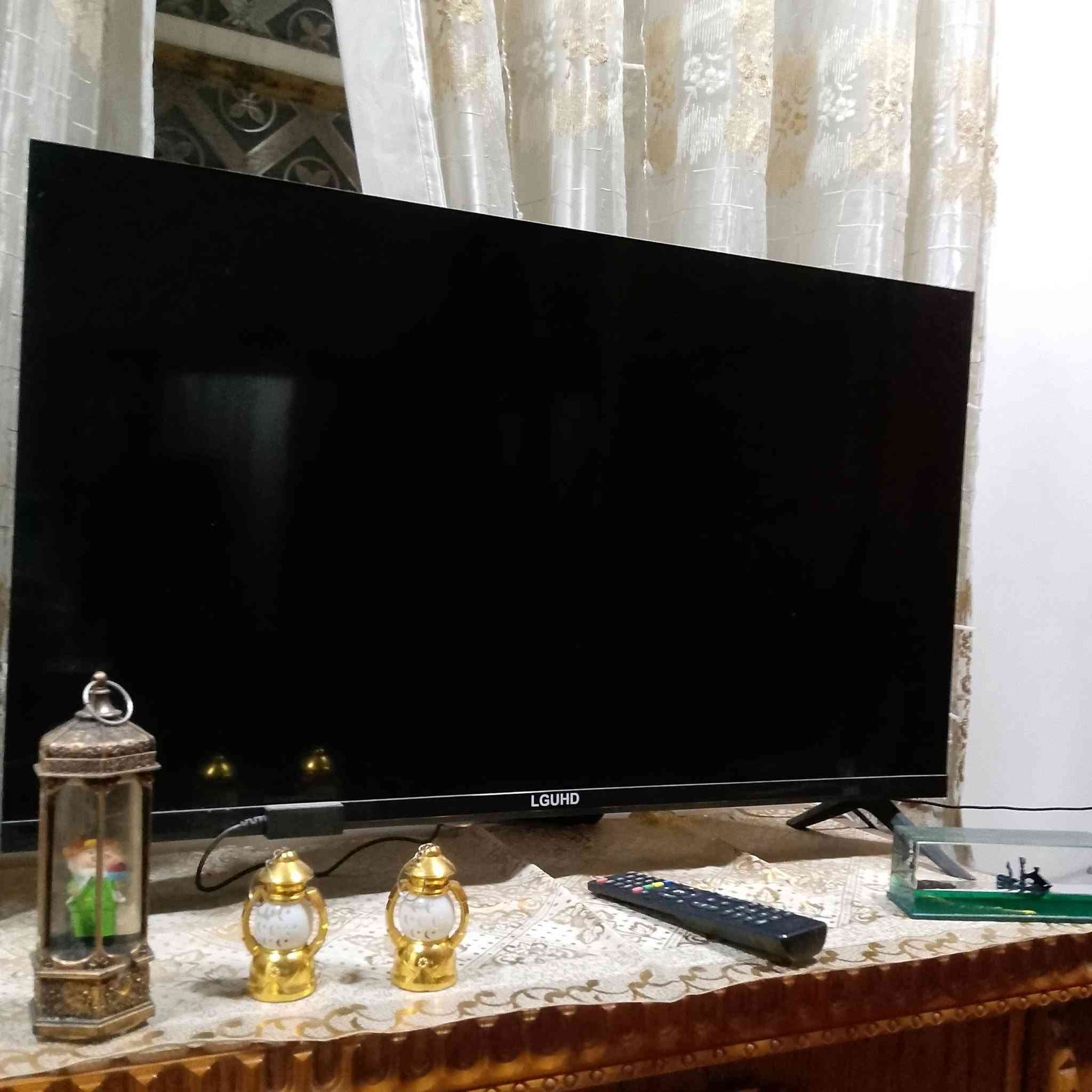 شاشه سمارت 
استعمال شهر 
حجم32
بيها نت 
السعر 95 مع دش

‏‪***********‬‏
