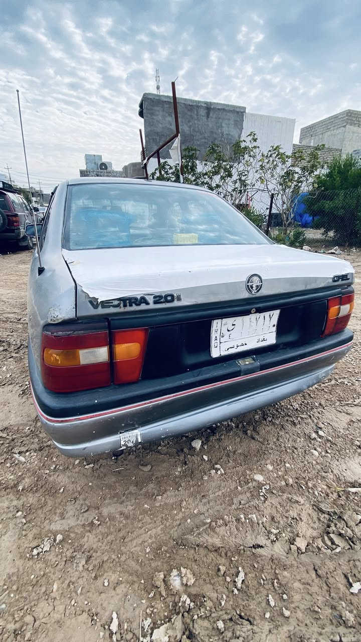 السلام عليكم فكتره للبيع مديل ٩٣محرك ٢٠ شرط رقم بغداد تحويل من الصبح تبريد بلادي بس عاطل السعر ٣٧ وبيها مجال *********** مكاني سامراء
