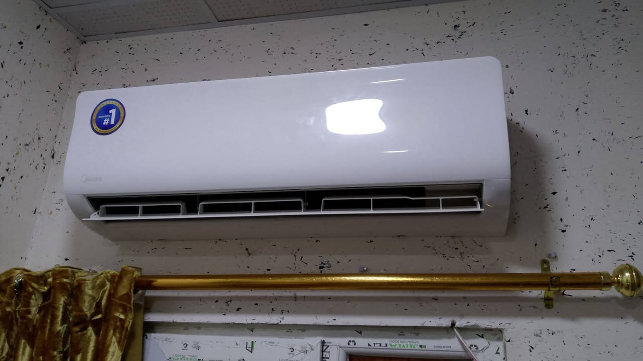 غراض بيت نضيف للبيع وقنينه غاز الشراي يتصل ***********
