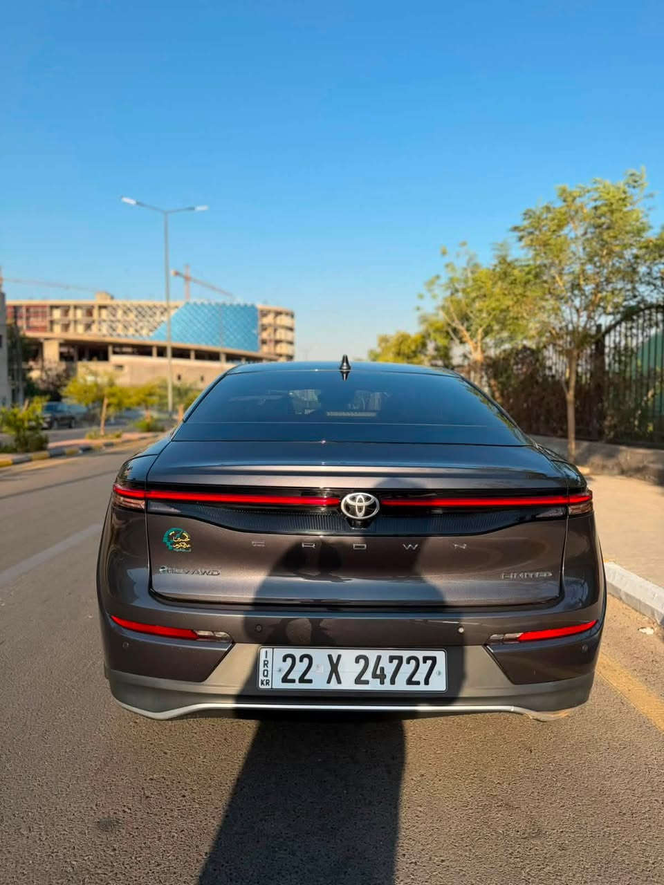 كراون 2024
موديل 24  للبيع تنفس طبيعي اربعة سلندر ٢٥٠٠ حجم المكينة هايبرد 

السعر  

الميزات التقنية: ( سياره فول لمتدد واحد ع واحد )

*   المحرك: 2.5 لتر، 4 أسطوانات خطية.

*   القوة القصوى: 222 حصان.

*   أقصى عزم دوران: 221 نيوتن متر (5200 - 3600 دورة في الدقيقة).

*   ناقل الحركة: CVT.

*   حجم الإطارات: R19 7J/225/55.

*   سعة خزان الوقود: 55 لتر.

مميزات السيارة: ا

*   مقاعد من الجلد الفاخر مع خاصية التدفئة والتهوية.

*   شاشة عرض مقاس 12.3 بوصة مع نظام صوتي 11) JBL مكبر صوت).

*   سقف بانورامي وكاميرا رؤية محيطية 360 درجة.

*   نظام تويوتا للأمان المتقدم (TSS-3).

*   مصابيح أمامية وخلفية LED.

*   نظام مراقبة النقاط العمياء ومرآة تعتيم تلقائي.

* �للاستفسار والتواصل عبر الواتساب او الاتصال

*********** 

     (سرقه بنيد ودعاميه فقط بدون حادث 
✅         

شرط الفحص 

رقم شاصي : JTDAAAAF7R3030621
