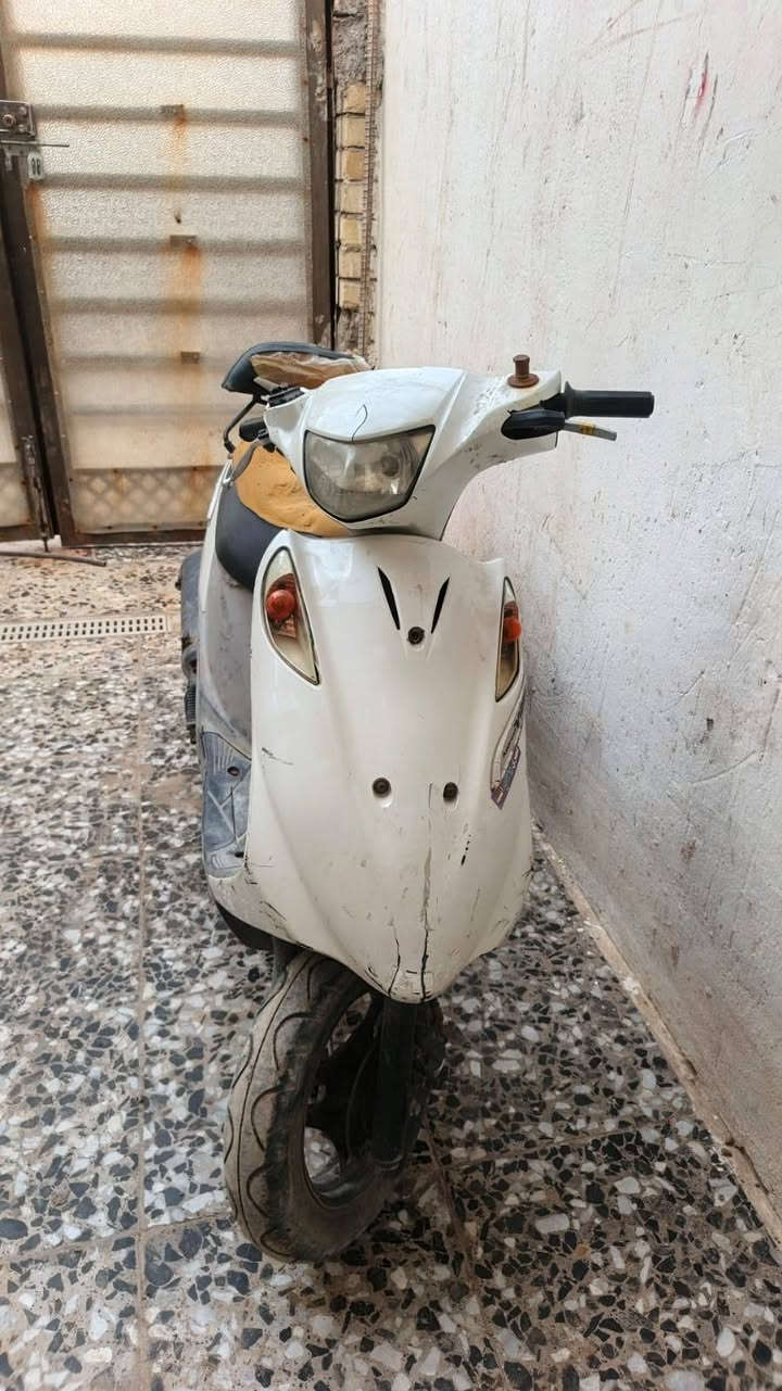 بيع الدراجه نظيفه كدام عينك
نقص كفر أمامي الدراجه باتري جديد ملف جديد كهربائيات جديده يعني الدراجه نظيفه بدون أوراق 
***********رقمي أو واتساب أو مازنجر قفل١٥٠الف
