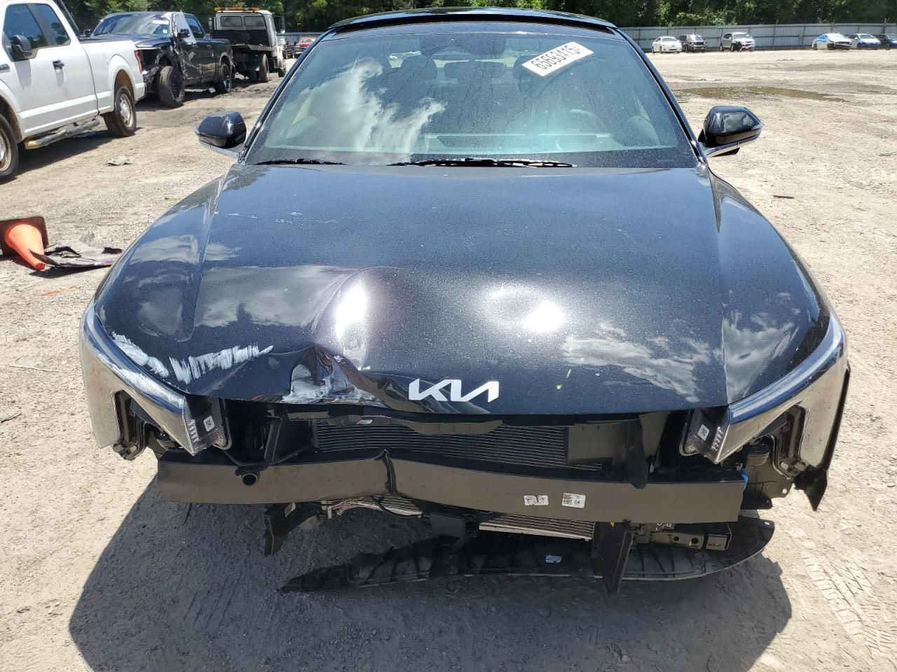 كي فور 2025  فقط بارد بدون صبغ فول مواصفات GtLiN الاتصال عله الرقم ***********او واتساب صور الحادث مرفقه
