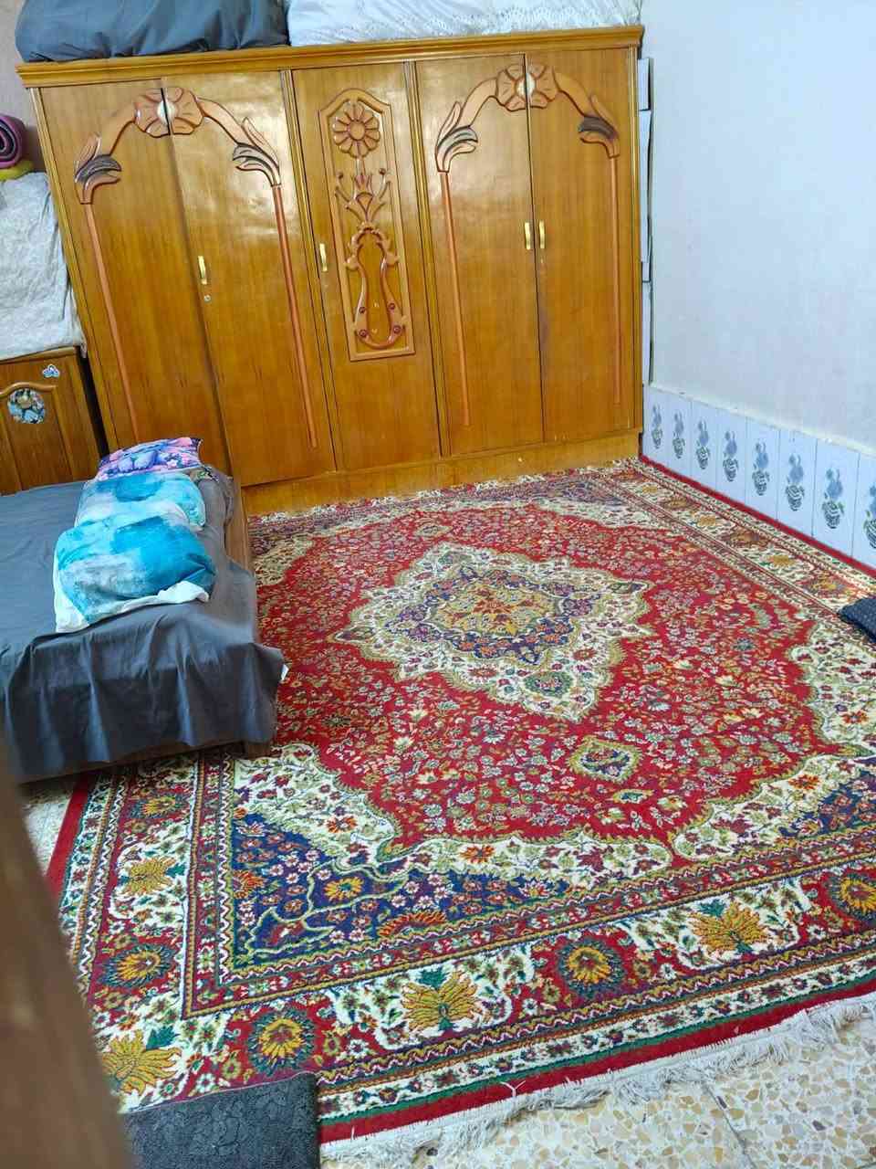 السلام عليكم عرض جديد
المكان : زين القوس بضهر شارع الشيرازي قرب مدرسه الاوائل الاهليه 
التفاصيل: مشتمل مساحه 100متر طولاني نضيف جداً
يحتوي على ﴿غرفه/مطبخ /استقبال/صحيات/منور/صاله/وبيتونه واستاره ﴾ 
السعر :70مع المجال البسيط جداً 
ملاحظة/المنطقه كلش راقيه خدمات وجاهزه 
للاستفسار الاتصال على ***********سجاد العايدي
