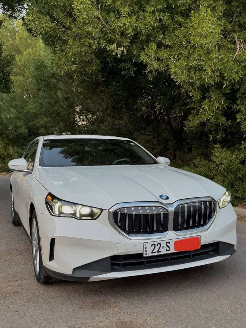 BMW🇩🇪🇩🇪
530i
الموديل : 2024
وارد امريكي كفاله عامه من كلشي 
ماشيه 36mi 
رقم اربيل ب اسمي وتحويل مباشر 
تضليل نسبه 80% 
المواصفات 
🔸بصمه 
🔸تشغيل عن بعد
🔸فتحه سلايد
🔸شاشه جبيره متصله 
🔸كشنات كهرباء + تدفئه 
🔸تحديد انظمه صوت الكزوز 
🔸تحديد مسار
🔸صندوك كهرباء
🔸اناره داخليه متغيره 
بيها بعد كلش هواي مواصفات متنذكر 
السياره جاهزه ومتحتاج بس تحويل 
العنوان : بغداد المنصور 
السعر٤٤،٥٠٠ وبيها مجال
رقمي ***********
