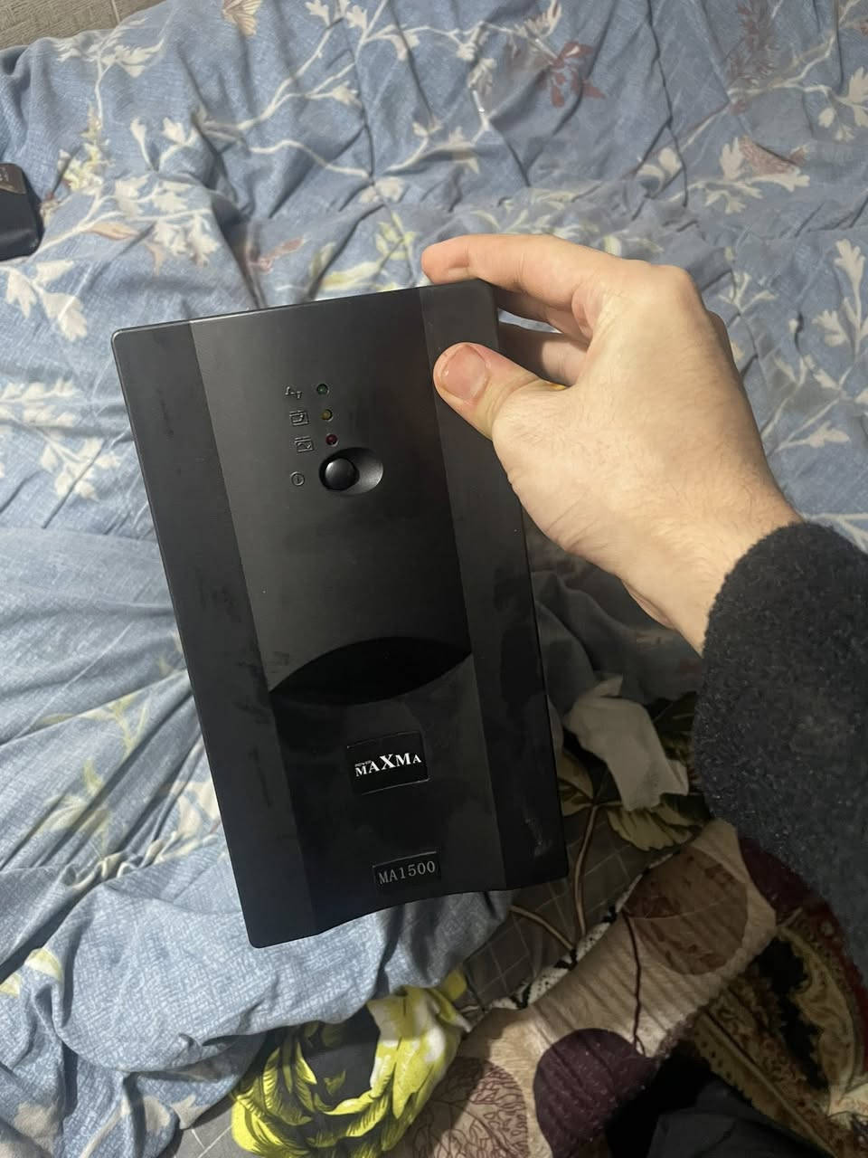 يوبي اس ماكسيما 1500
نظيف وبطارية ما مبدلة بعده جديد وتوصيل موجود
***********
