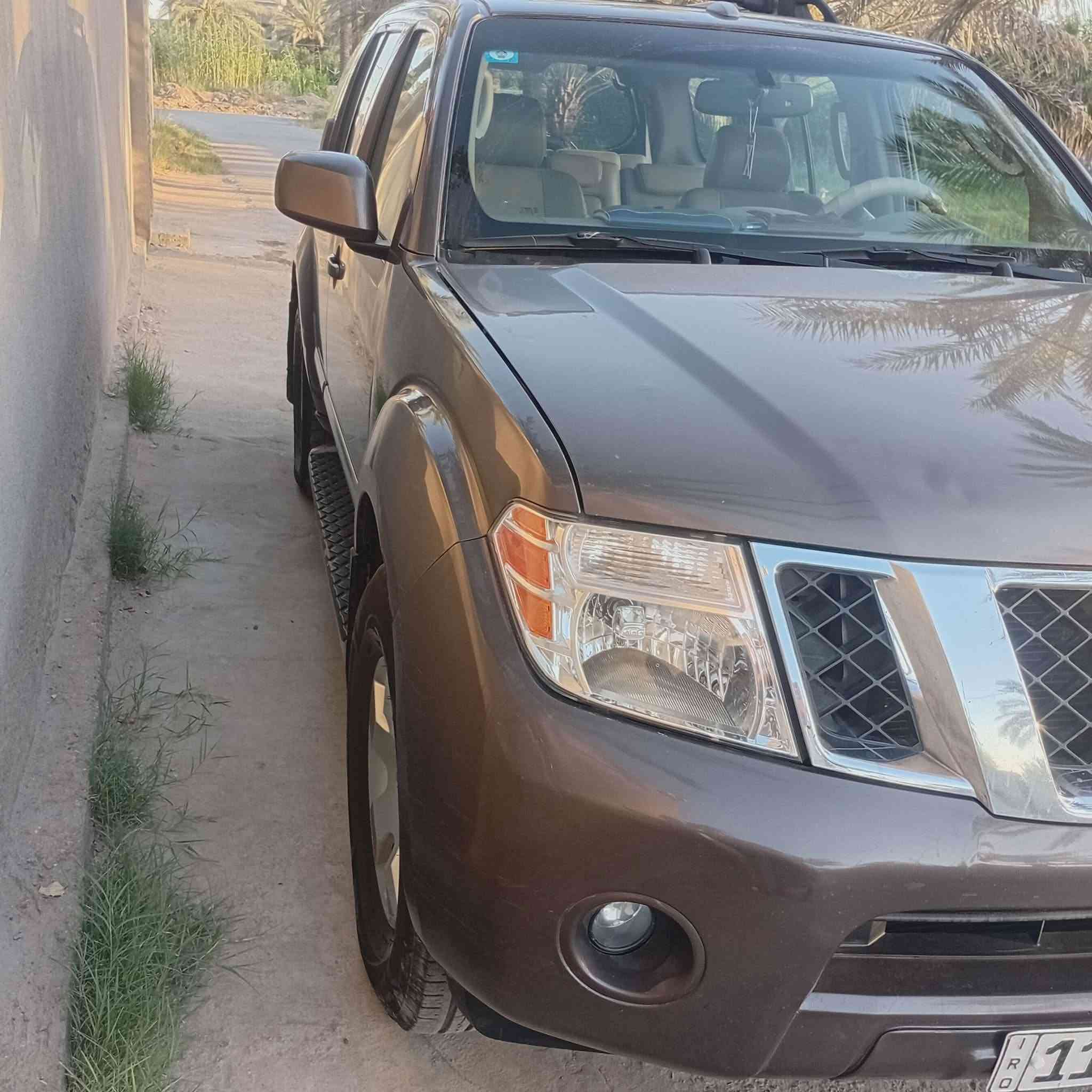 السلام عليكم  نيسان  باثفندر  ٢٠٠٨ رقم بغداد بسمي بيهه باب السايق فقط بدون داخل السعر ١١٥ بغداد المحمودية  ***********
