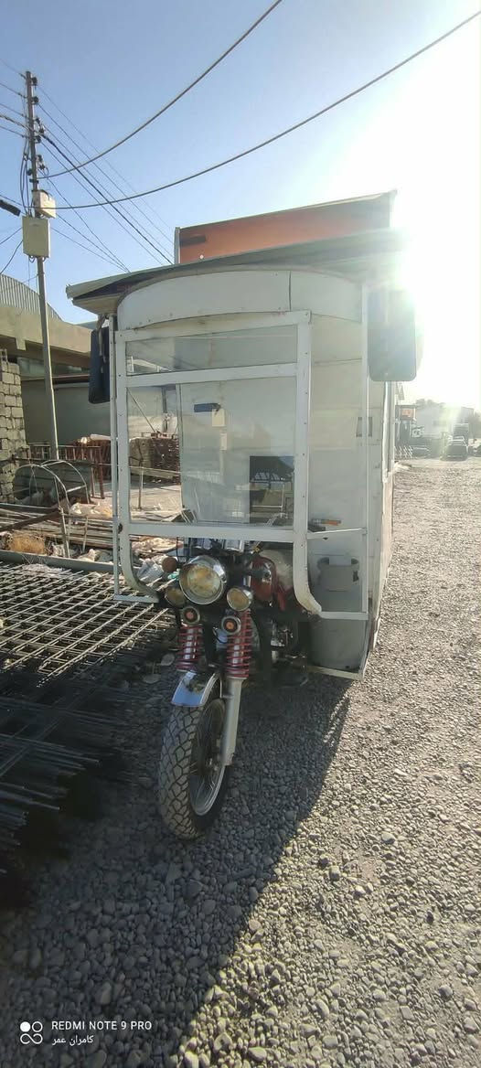 فرۆشی خێرا💥⌛

ماتۆڕی سێتایی حازر و ئامادە بۆ ئیشی لەفە و چەندان چۆری خواردنی تر ، وە دوو چاوەی جیا بۆ شوێنی چا لێنان ، مەخزەنێکی گەورە و دانەیەکی بچوکی تێدایە و تانکیەکی ئاوی تەقریبەن 80لتری تێدایە ، کامل ئەشیا ڕێک حازر و ئامادە بۆ ئیشکردن تەنها لەدوو شتی کەمە (شوێنێکی باش ، دەستێکی گورج و گۆڵ و شارەزا ) . 
 بەئیزنی خوا چۆن بۆ من خێری دایەوە هەرکەسێکیش ئیشی لەسەر بکات خێر دەداتەوە چونکە بەشێوەیەکی گونجاو دروستکراوە.
شوێن ڕانیە
نرخ 1٫650,000 کەمێک معامەلە 
ژ.م / ***********
ت/ ئەو وێنانەی لەخوارەوە هەن ئەوانەی بەڕۆژ گیراون ئەوە وێنەی ئێستایەتی و وێنەکانی کە بەشەو گیراون ئەوە کاتی ئیشکردنی خۆم بووە لەسەری.
