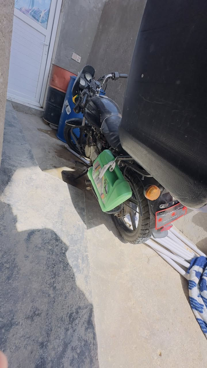 بوكسر كلاسك موديل 22 اوراق البغدادي مكاني كربلاء  سعرها مليون و 100 
رقم للاتصال وبي واتساب ***********
