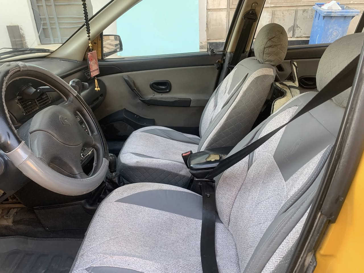 سمند 2010 

محرك و كير كفاله 
حداديه جديده 
صدر كلش نضيف كفاله 
ضربتهه باب خلفي ومعمره ومبدل البنيد بدون حادث 
هيئه و غرامه  مصفره 
شرط التحويل مباشر 
السعر 37 وبيهه مجال 
مكاني بغداد / اسكينه الامين 

***********
