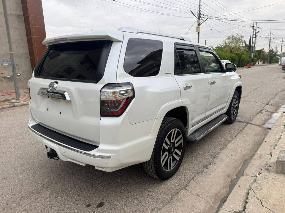 السلام عليكم سياره فور رنر 2024 فول مواصفات لمتد ضرر فقط شبر بارد بلجامرلغ الامامي سيارة ماشية 16 الف ترقيم جديد باسمي رقم اربيل السعر 395 للاستفسار ***********
