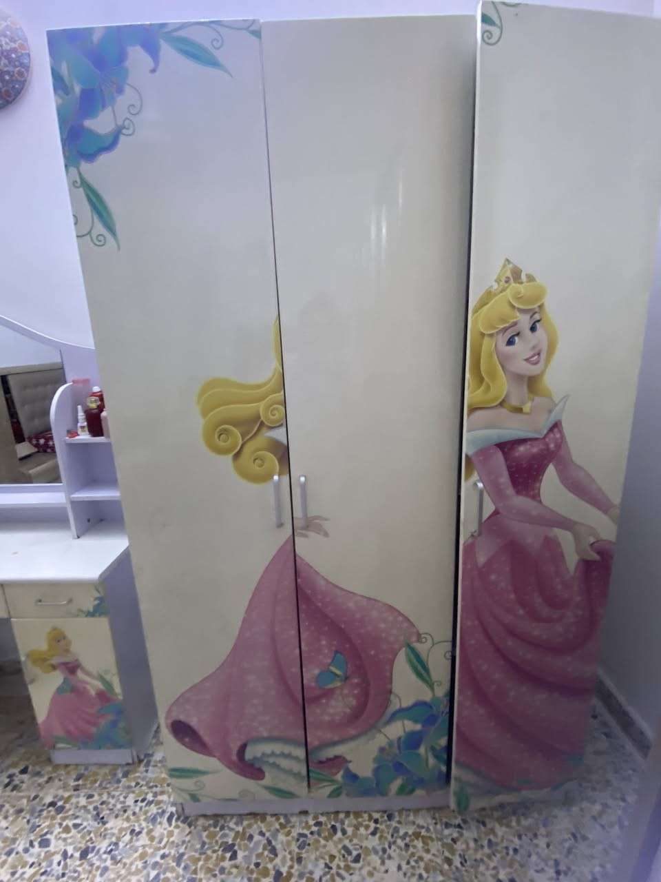 غرفة اطفال،، وغلاف سرير بس يحتاجلها صوماية بسعر ١٥٠ ألف


**إذا كنت صاحب هذا الإعلان وتريد حذفه لأي سبب، رجاءا أرسل رسالة إلى الدعم الفني**