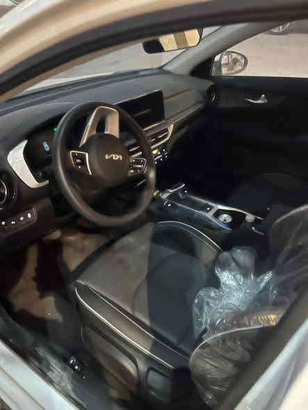 سلام عليكم 
كيا كي ثري 2025  ماشيه 8الف 
رقم اربيل 
فول موصفات 
بغداد الكراده
***********
