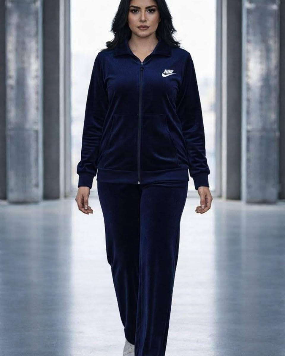 #جديدنا_جملة_فقط
قناة تلغرام👈👈👈  https://t.me/vfdjb
#تكرار_تخفيظاات
تراك  رياضي اديداس قديفة مخمل
L. XL. XXL
4 لون بالدرزن
سعر الدرزن 90 الف
واتساااب👈👈👈 ***********
