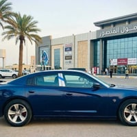 جارجر  موديل 2014 وارد امريكي  حادث جاملغ خلفي وقبق الصندوك بدون يرباك...