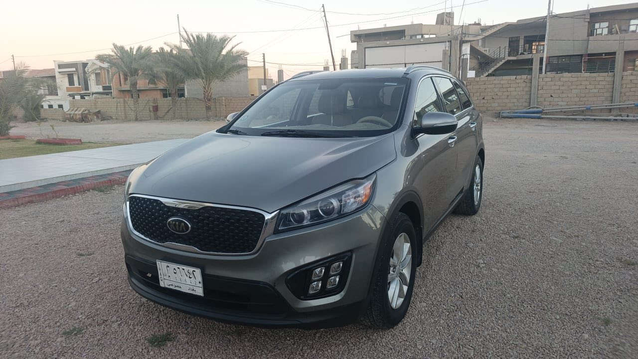 السلام عليكم  للبيع فقط 
كيا سورنتو 2016 وارد امريكي 
بدون صبغ مكفوله كفاله عامه 
رقم بغداد 
حجم المحرك 3600 
تشغيل بصمه 
كامره خلفيه 
7 راكب 
الكشن جلد 
بدون تنته قماره حديد 
السعر 190 الف دولار وبيه مجال اتصل وبيك خير ودلل مكان السياره الانبار / الخالديه  رقم الهاتف ***********
