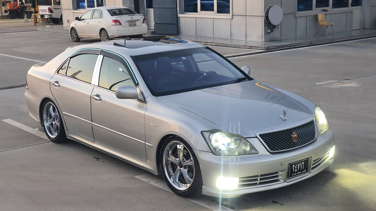 بەناوی خوای گەورە شاهینە مووس
182گێڕومەکینەگەورە
سڵایت 
جلدوهیتەر
ساج سوور دەشبڵوفۆڕمیکای لۆکە شکاوی نیە
کوشن کارەباو خەزن
شاشەوکامێرەوحاسە
کامل سپۆرت تایەوویلی سپۆڕت تایەکانی لۆکە
بێ بۆیاخی ئەوروپا بەس شوێن موسەکانی بۆیاخە
کامل مەسرەف کراوەوبەسمەوکارەبای وبرێکو پاتری وجامی هەڵگیراوە
سەیارەکە بەرمەجەکراوەو حوڕ کراوە ماشەڵالەقوەتی 
سەقفی جوانەوچاڵی نیە
***********
***********
