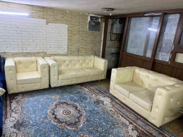 تخم جلد مكتبي 6 نفرات سعر 150  الف

عنوان اربيل بختياري 

***********  /***********/*********** أربيل
