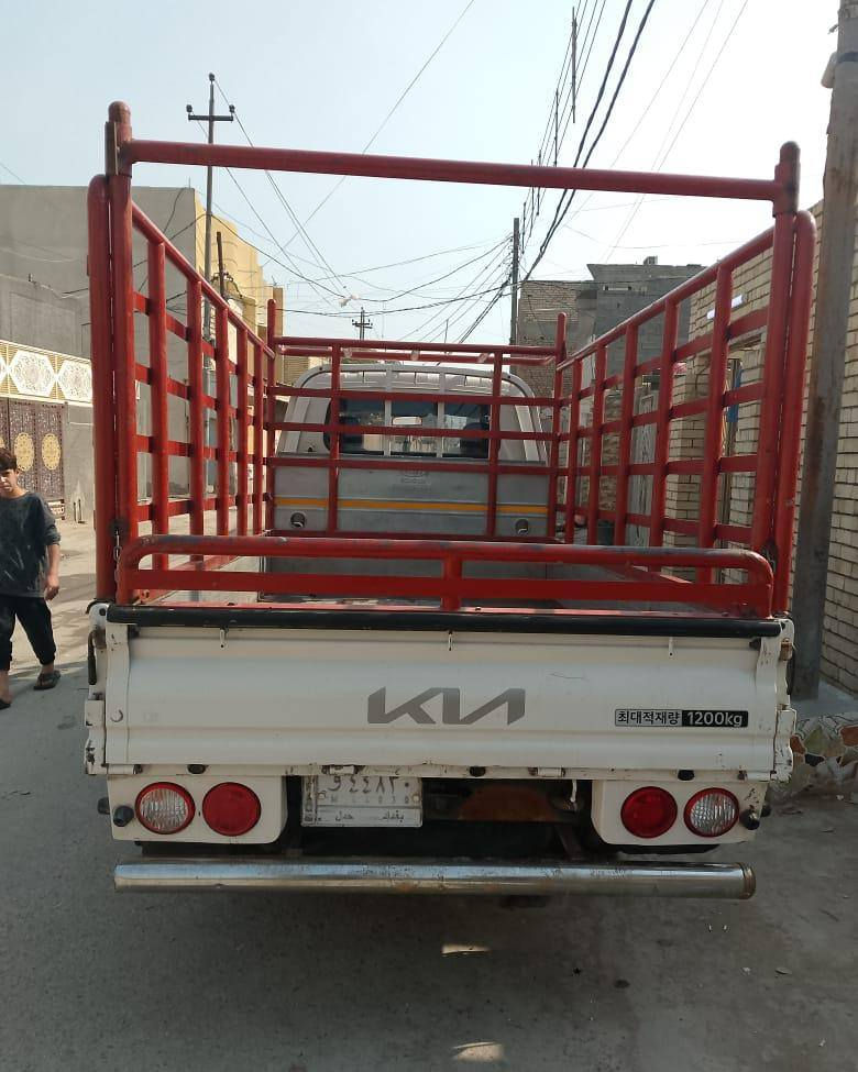 السلام عليكم
كيا فحل 
موديل 2022
مكينة 3000
رقم بغداد انكليزي تحويل ثاني يوم
مكفولة مكينة وكير اكسل شواصي 
تبريد ثلج
مكفولة كفالة عامة
تانيكي 120 لتر
تاير خلفي 14 ستـد 27
السيارة جاهزة بدون اي نقص  
رقمي ***********
مكاني بغداد مدينه الصدر
السعر خاص او اتصال عل رقم
