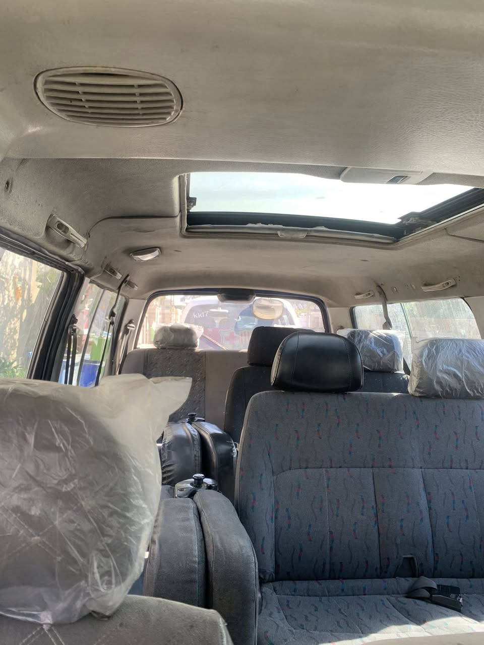 برجيوا ٩٦ انكليزي سنوية نهاية ٢٧ تسقط سيارة مكفولة من كلها مكينة كير اكسل مصبوغة فرن كبل للشارع فلس متخلي عليها تخم تاير  بيع او مراوس  ت***********@
