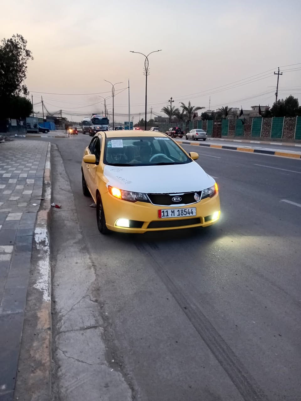 كيا فورتي 2013 وارد امريكي حادثها جاملغ امامي ايمن وبيها بالعراق باب خلفي مبدل مثل ماموضح بالسونار رقم بغداد تحويل مباشر هيئه مصفره سنويه جديده
المواصفات &&&&&
محرك 2000 دوش
فول تحكم ستيرن 
شاشه تاب اصليه
كامره خلفيه دواره 
كير اوتماتيك 
حاكيه بلوتوث اتصال 
كشافات اماميه 
كير محرك مكفولات تبريد تدفئه شغالات صدر خلفي امامي جديد تخم تاير ووياله شادهن جدد سياره جاهزه نصبه فول واحلى من الصور 
عارضها ب73$ وبيها مجال شي بسيط 
مكاني بغداد 
***********
