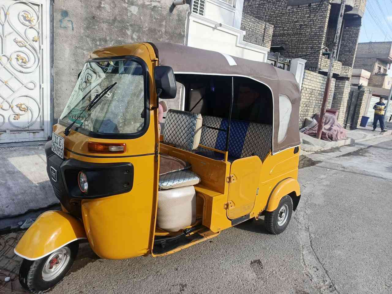 تكتك للبيع موديل 21 رقم بغداد مابيها اي نقوصات بيها فقد ضربة بلغد الايمن و مرجعة عل بارد السعر 250 8
رقم ***********
