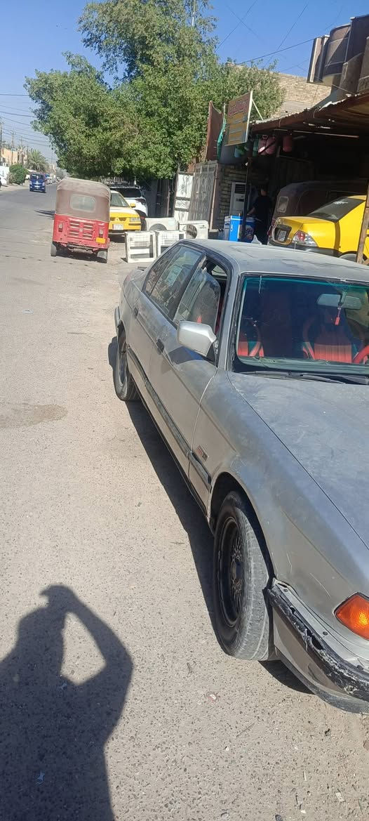 للبيع موديل 91 حجم 735 نقصها حداديه رقم بغداد مكانها الشعب رايدها قفل 35 الشراي يتصل ***********
