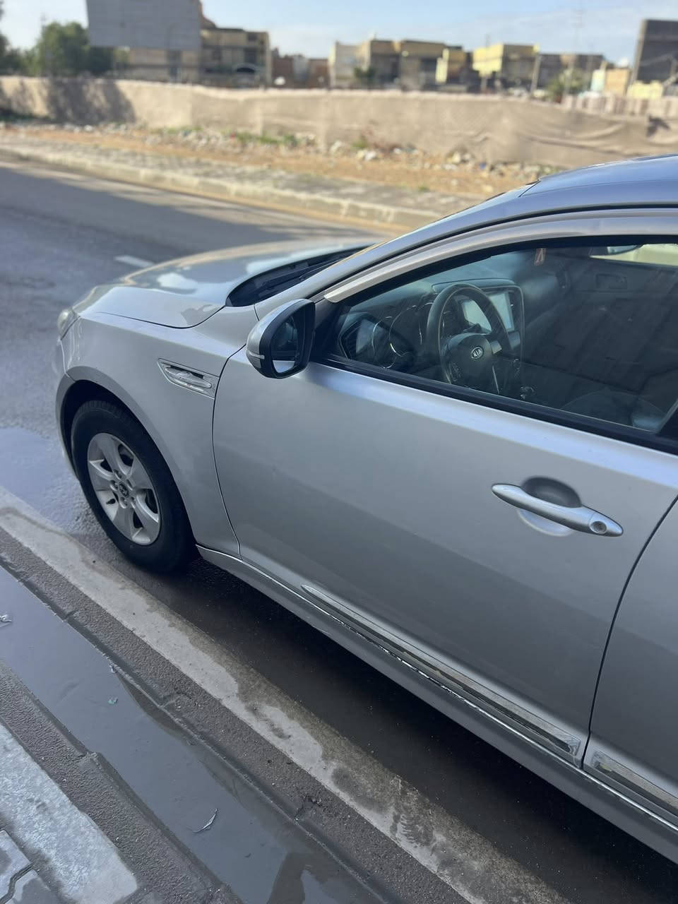 السعر 84 🌹

اوبتما 2011 
رقم أربيل تحويل او وكاله حاضر 

السياره بيه صبغ قطع بدون حادث داخلي 
يعني فقط رش صبغ 

 القماره والبنيد والصندوق بدون صبغ
وبعض القطع ايضاً مكفولات 

مكينه وكير وحداديه مكفولات 
تبريد ثلج 
تخم تاير جديد 

السياره جاهزه وما بيه اي نقص 
وبلعافيه ع الياخذها 🌹

السعر 84 🌹

***********
مكاني النجف / الكوفه
