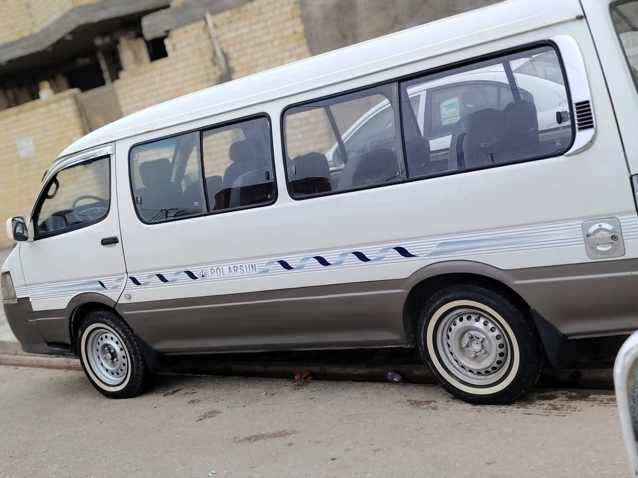 سلام عليكم سياره كفاله عام
بوروكسن مديل 2010 كير اكسن مكينه كفاله عامه 
تخم 4 تايرات جديد ويل جديد رقم ربيل نكليزي بسمي 
سياره جاهزه دوشمه جديده باب سلايت كهربائي🕹 ***********////***********
