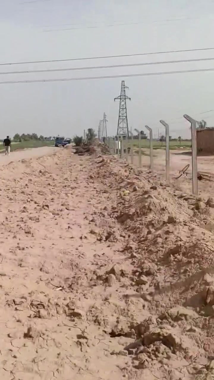 السلام عليكم عشر دوانم معروضات للبيع بالكرغوليه الدوام عابر من فوقها ضغط العقد مالهن 117 خدمات الكهرباء امي سعر الدونه 12مليون الاتصال على الرقم ***********
