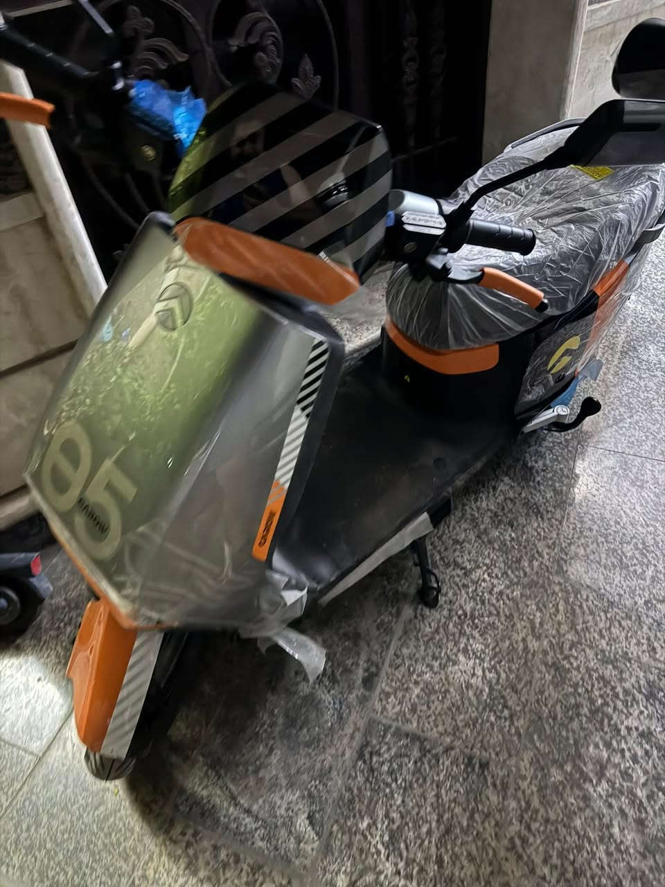 للبيع دراجه شحن اخذته قبل شهرين 
السعر 850 الف 
مستعجل على بيعتها 
العنوان البلديات 
7719438456


**إذا كنت صاحب هذا الإعلان وتريد حذفه لأي سبب، رجاءا أرسل رسالة إلى الدعم الفني**