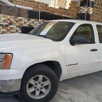للبيع جمسي سيرا  قماره وربع  موديل 2008 مكينه 5300 كير 700 رقم انكليزي...