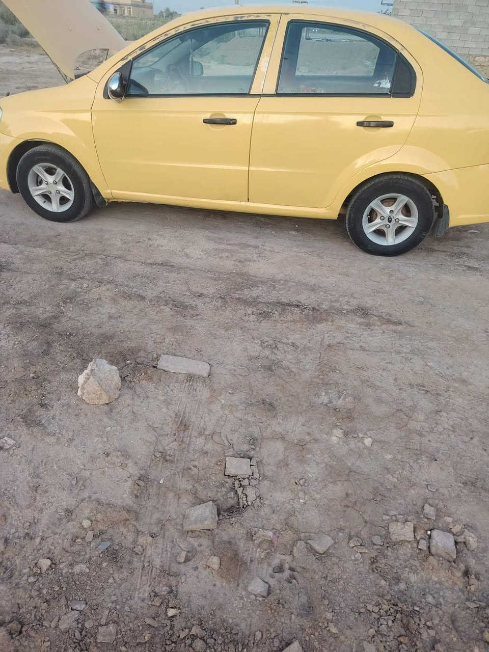 سلام عليكم شباب سياره افيو. بيع مستعجل 🔥 ) موديل 2007 كير عادي محرك كير حداديه تخم تاير كشر كله نضيف    *********** هذه رقمي للعلم قصاد ترهم بس كون مقدمه زينه
