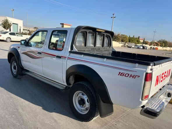 نيسان پيكاب موديل ٢٠٠٧ يابانى بودى قولاب 
سةنةوى تازةية تاكو ٢٠٢٩ بةناوى خومة
هةموو گيانى بةشةرتة هيچ مةسرةفى نية 
تةنها ٣ پةلةى بچوكى بوياغة دةعم و ليدرانى نية
سةيارةكة هةيكةل و ناوى زور خاوينة

نرخى ١٣٨$ و كةميك معاملة     شوين چوارقورنة
***********       ***********
***********       *********** رانية
