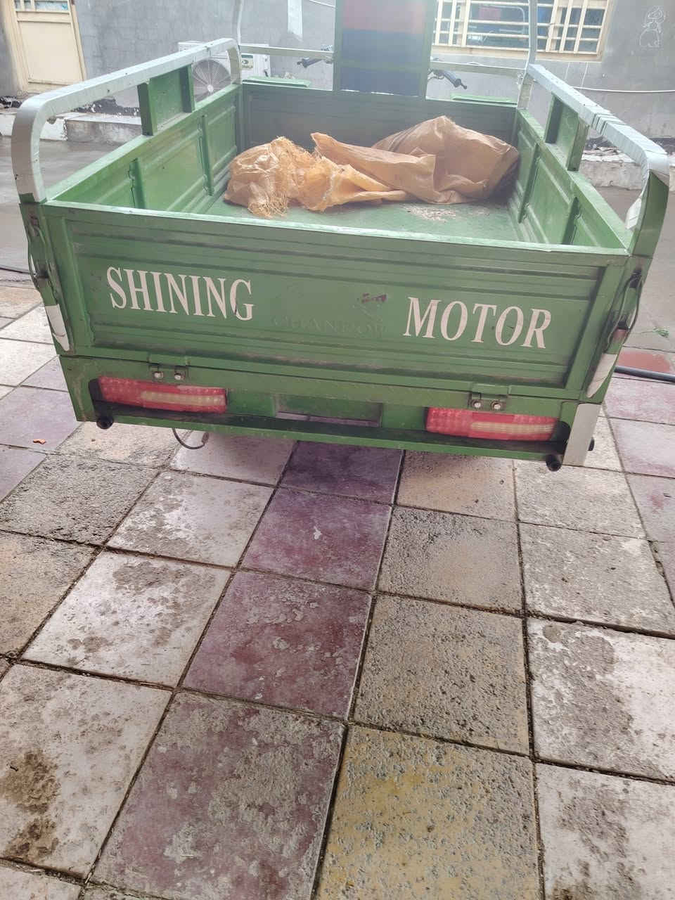 السلام عليكم ستوته البيع 2023نضيفه كلچ أوراقه ضاعن. كلك سعره 1700وبيه مجال ***********
