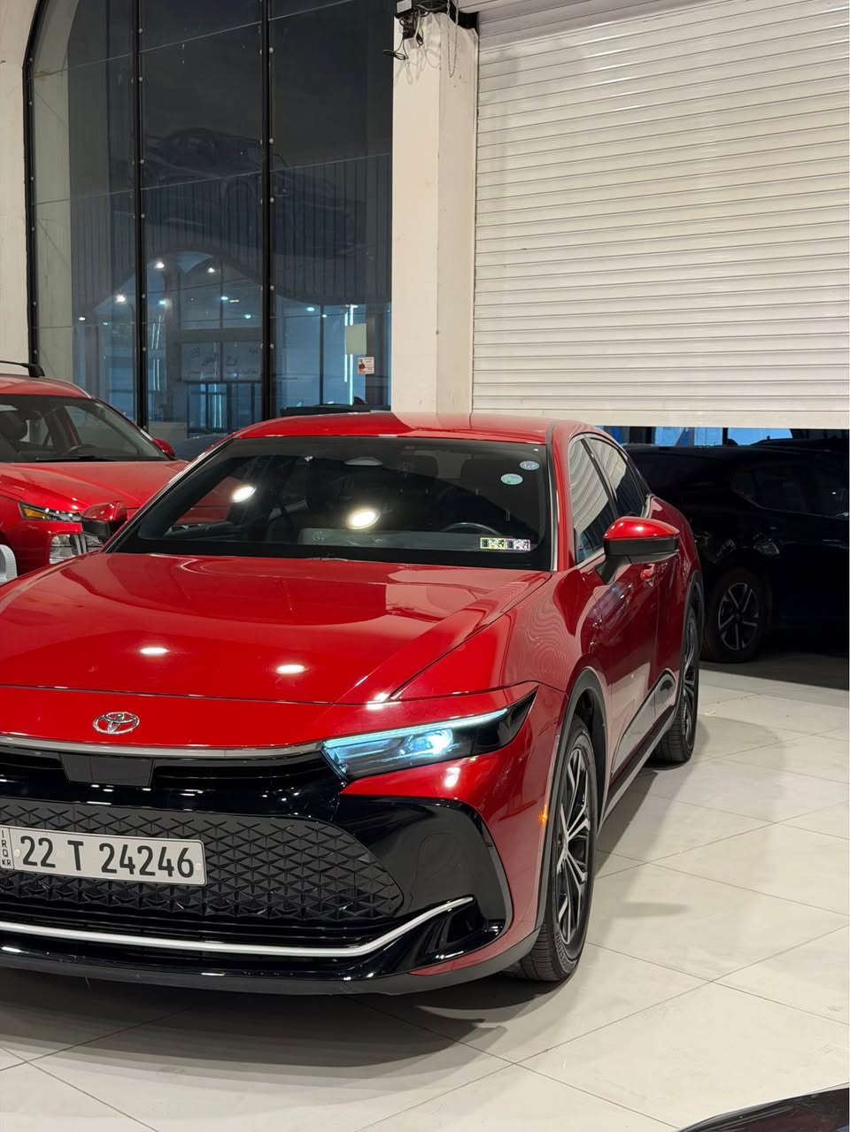 2024 TOYOTA CROWN, XLE  AWD
كراون مواسفات فول بدون فتحة 
رادار امامى / رادار خلفى / كاميرة / هايبريد /كوشين جلد / كوشين هيتةر / كوشين كارةبا / شاشة كبير / شاشة اليكترونى / ثلاث نزام ماشة / 30000 ميل ماشية / سةيارة بدون سبوخ بدون ايرباك 
قةباخ جةنتة تعديل 
سعر $285 مجال 
0750 385 3001☎️ أربيل, العراق
