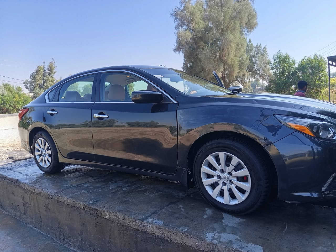 السلام عليكم 
نيسان التيما. 2017 رقم سليمانية دولي

المواصفات

بصمة تشغيل

بصمة ابواب

مانع انزلاق 

تحكم استيرن

مثبت سرعة 

كشن كهرباء

كاميرا خلفية 

ماشية  86 الف كيلو متر

الحادث قطعتين بدون دواخل نهائياً  كلة سليم 

السيارة هزة و سنويه جديدة شادلهة براد گير 

السعر130 وبيها مجال قليل 

العنوان ديالى /المقدادية  للاستفسار الاتصال ***********
