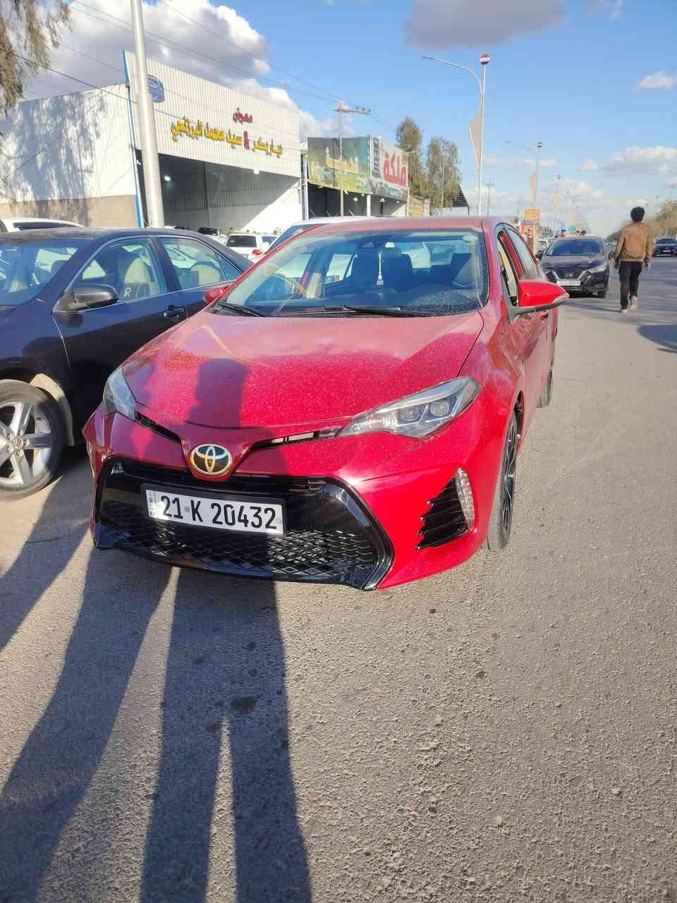 سلام عليكم للبيع سيار كورلا 2017 موصفات SE ضرها بونيد مبدل ابيها اشوي دواخل واني مكلف من شنر سعر صحبها ***********توحياتي للجميع
