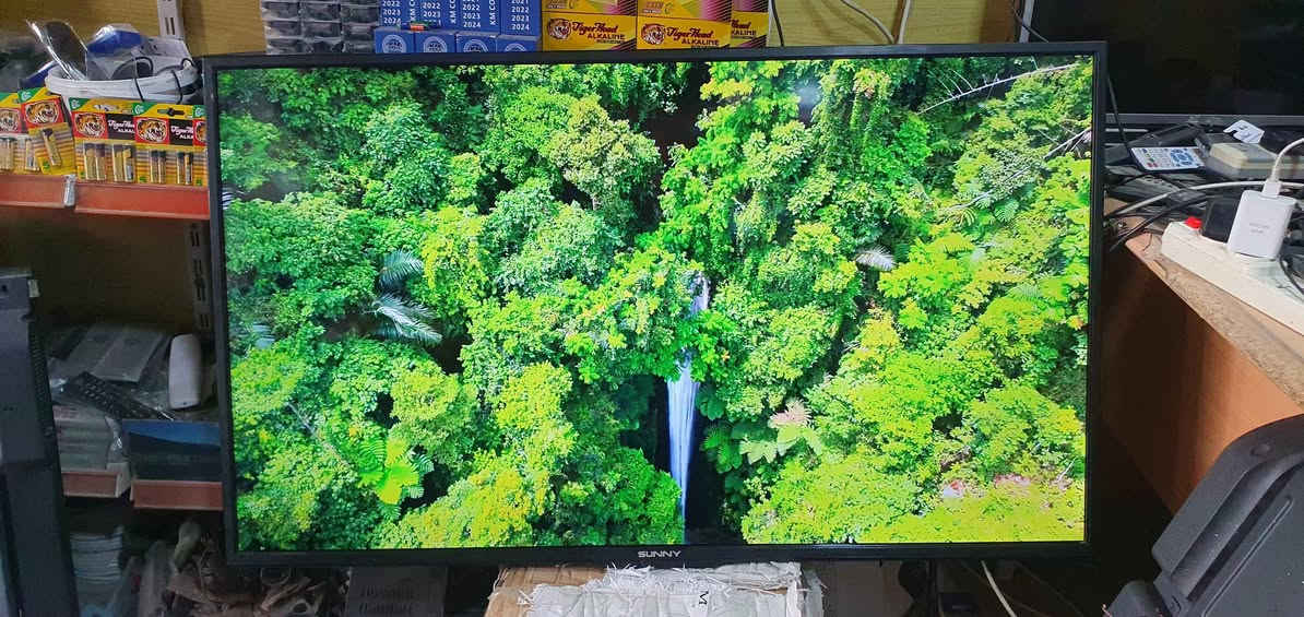 تەلەڤیزۆنی سەنی سمارتە قەبارە 50 ئەندرۆید
5 نرخی 160000 لە هەولێرە پەیوەندی بکەن
بە واتساپ و ڤایبەر *********** أربيل, العراق
