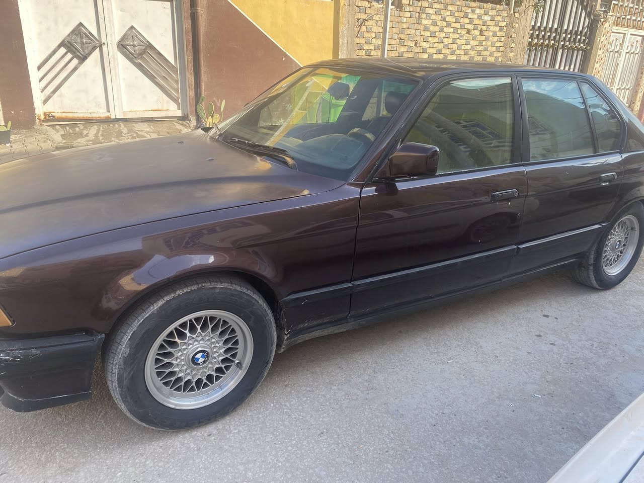 السلام عليكم 740 مكينه8 مسكر رقم بغداد باسمي سنويه لل٢٧ موديل 93فول فتحه جام كهربائي مري كهرباء كشنات كهرباء دبل جكمجه دبل جام بردات اصل جنطه شفط كهرباء تخم سماعات مضخم بلادي سنتر لوك تقفيل تخم تاير حداديه بجم عريض صفاح موس السياره احله من الصور تجي وتحكم بنفسك وترايها احله منها تبريد شغال مكاني نجف سعرها ٦٥ اي استفسار اتصل وبالخدمه ومجالها حق نقوصاتها***********
