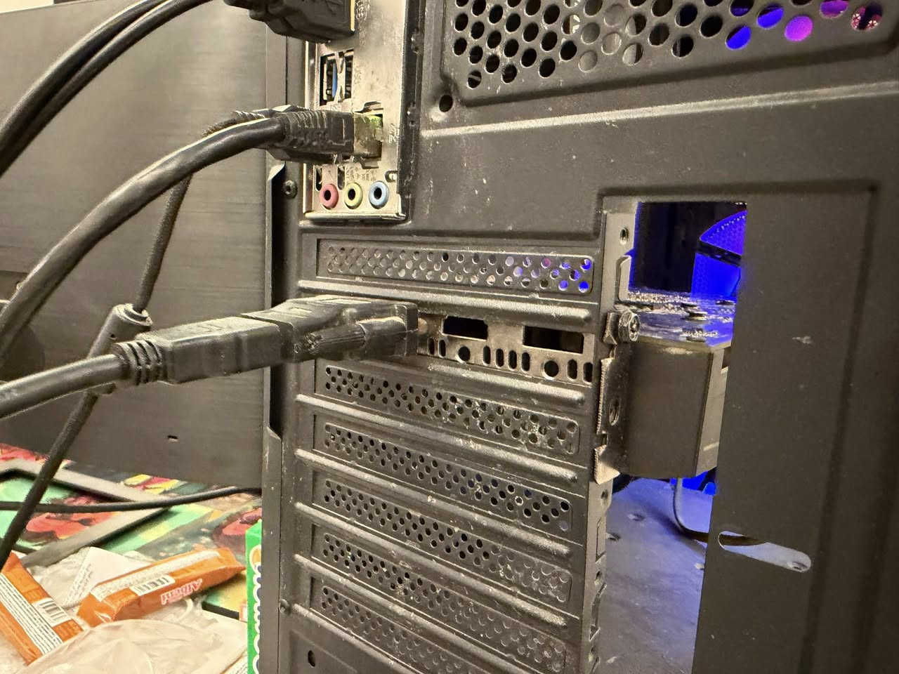 السلام عليكم شباب الطيبة rx580 asus كارت لكيتة بملفات ابستين بي مخرج بس مال vga البقية مادري وين راحن المهم شغال وعالفورمارك اقصى حرارة 87 يلا موزين منه يشتغل المهم سعرة 65 الف مع التوصيل


**إذا كنت صاحب هذا الإعلان وتريد حذفه لأي سبب، رجاءا أرسل رسالة إلى الدعم الفني**
